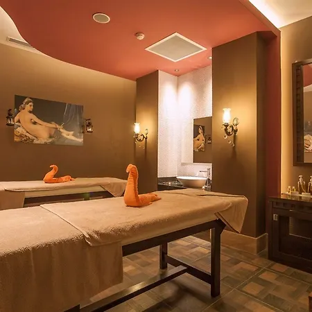 Orange Palace 호텔