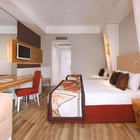 Hotel Orange Palace
